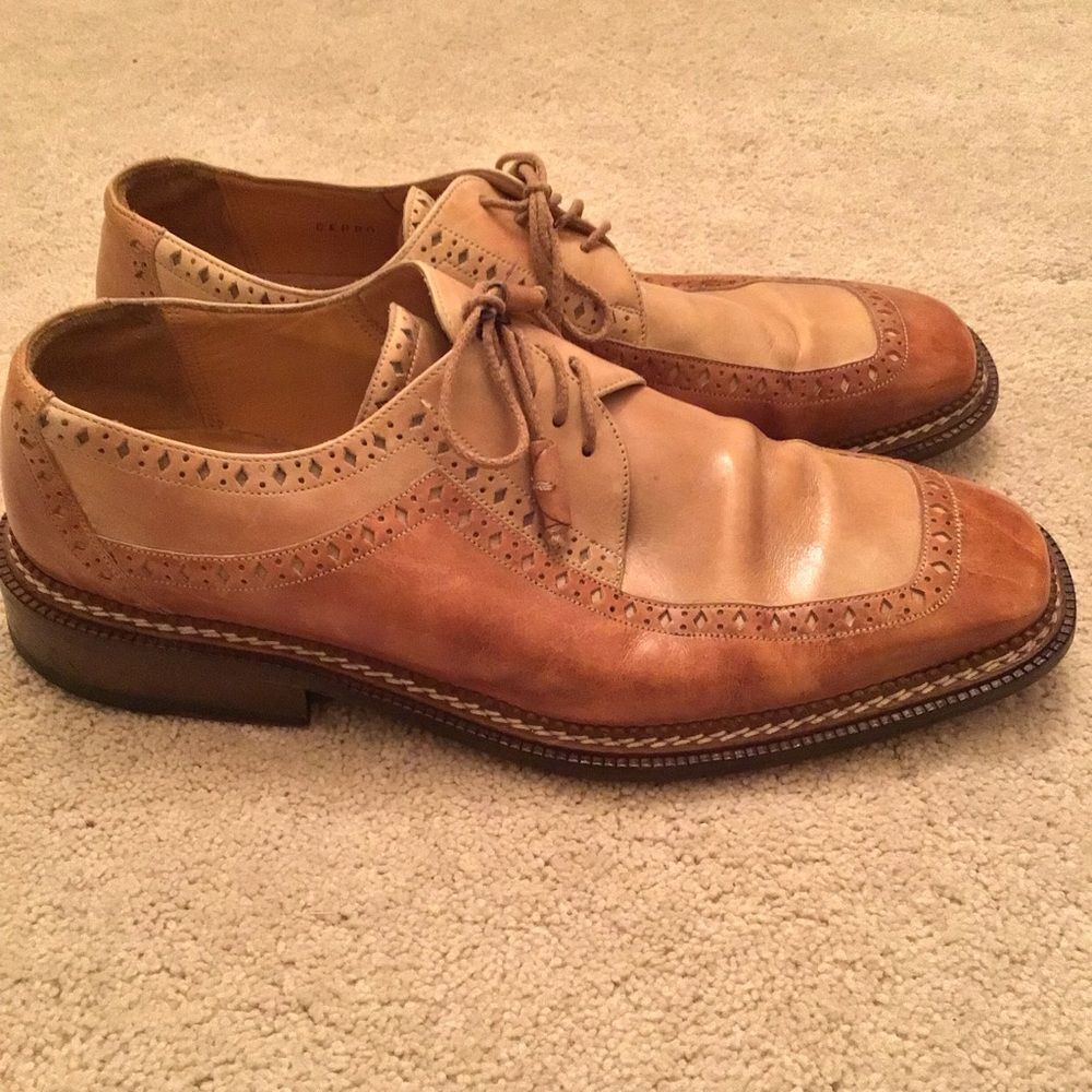 Mezlan Costa Two-Tone Wingtip Oxford